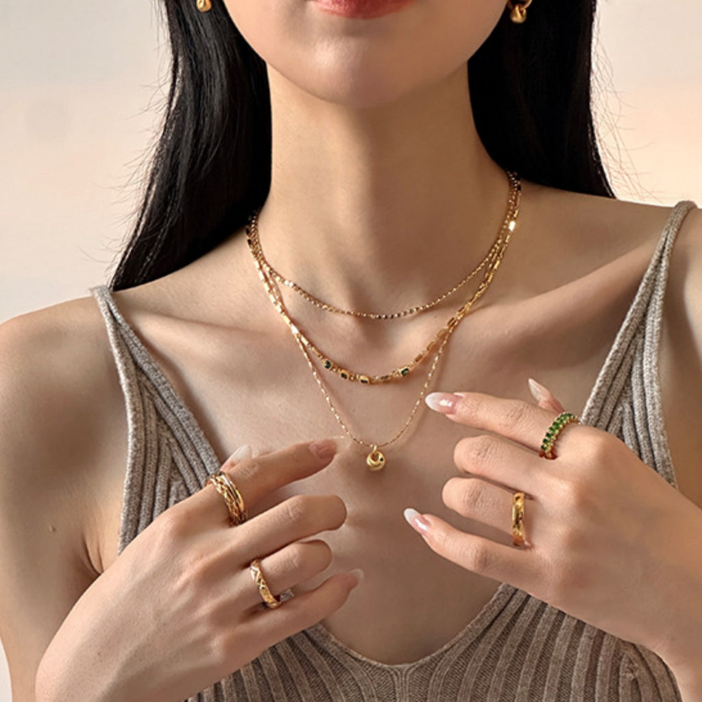 Gold Micro Inlaid Sand Gold Antique Gold Pendant Necklace